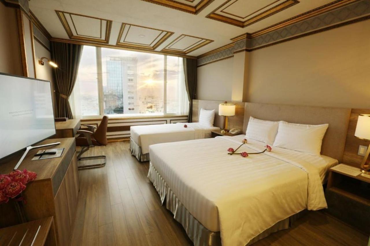Lotus Sài Gòn Khách sạn 4*